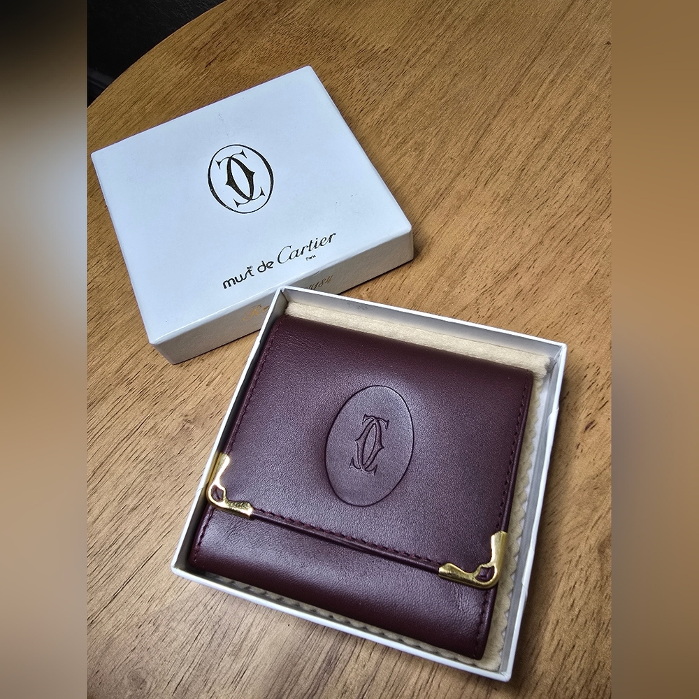 Like New! Cartier Maroon Leather Coin Wallet W/card Of Certification
